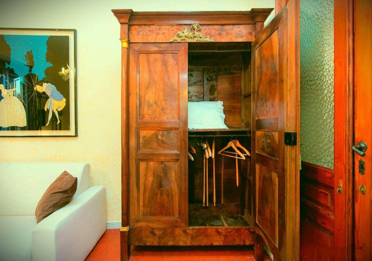 Atmosfere Del Centro Storico Naples