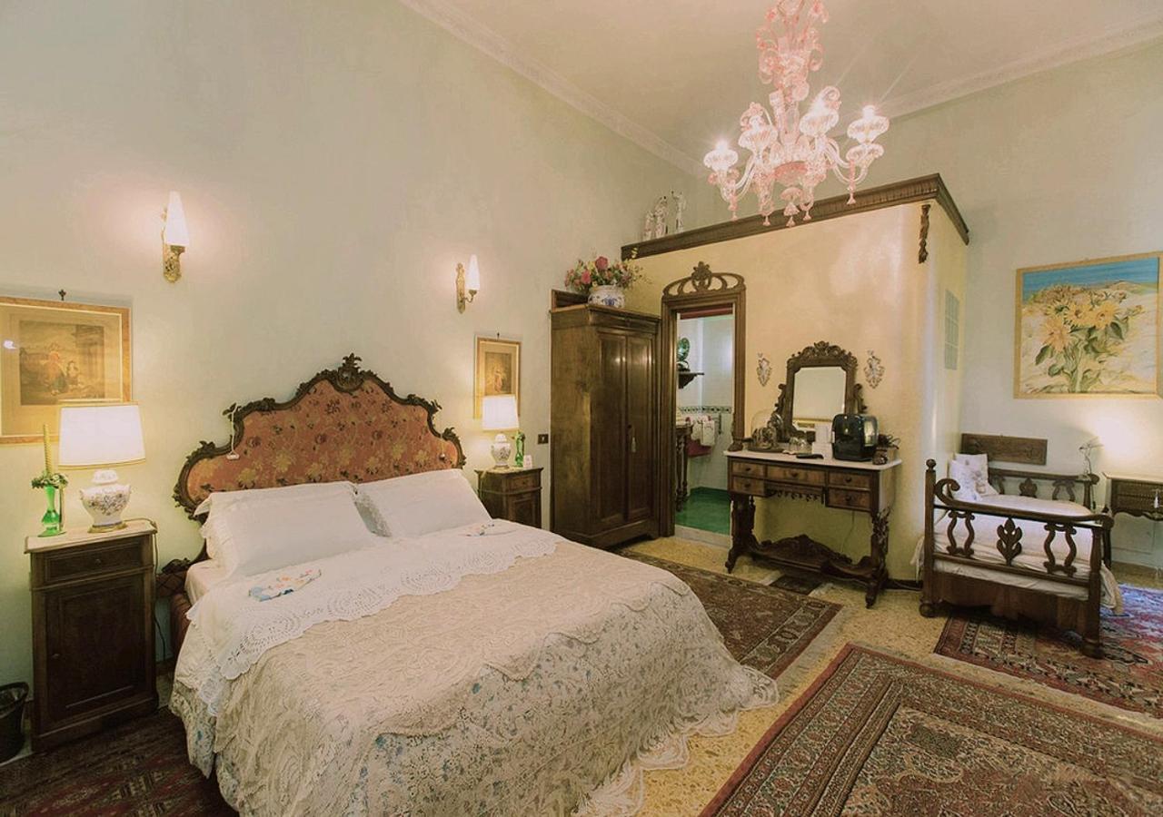 Couette-café Atmosfere Del Centro Storico Naples
