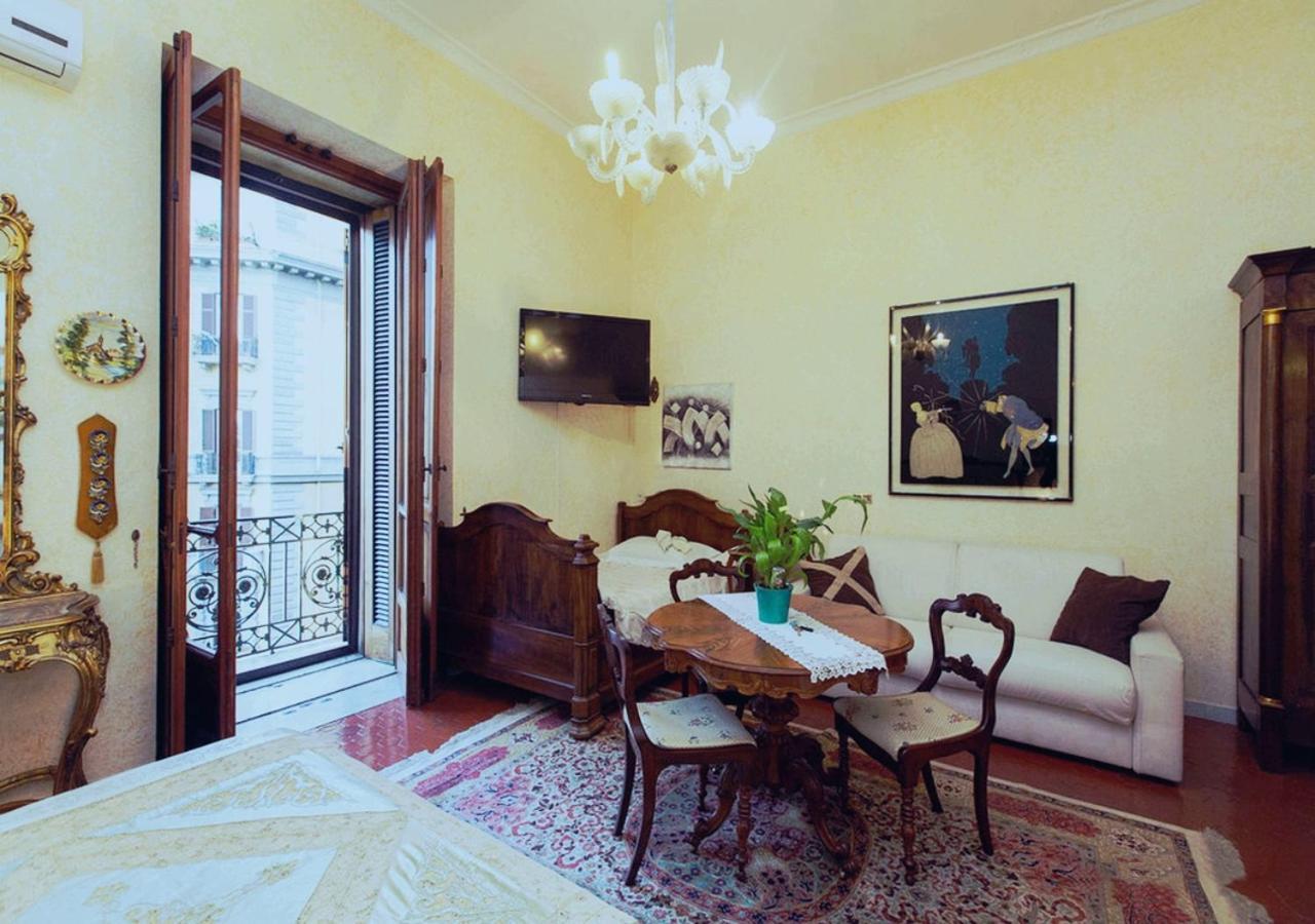Atmosfere Del Centro Storico Couette-café 3*