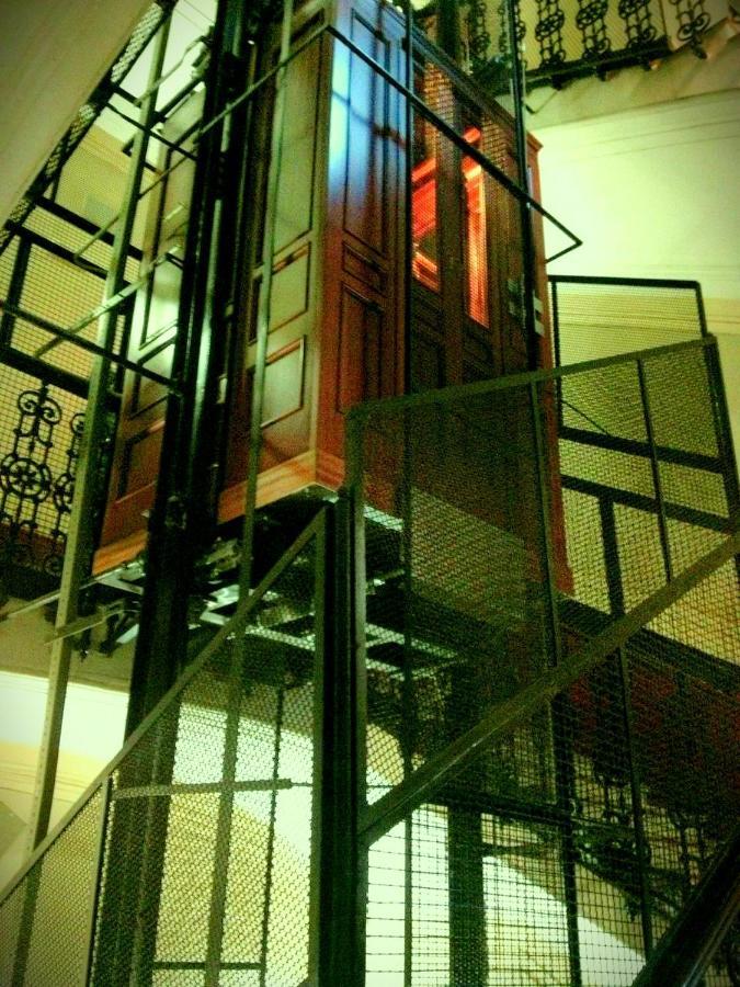 Atmosfere Del Centro Storico Couette-café 3*