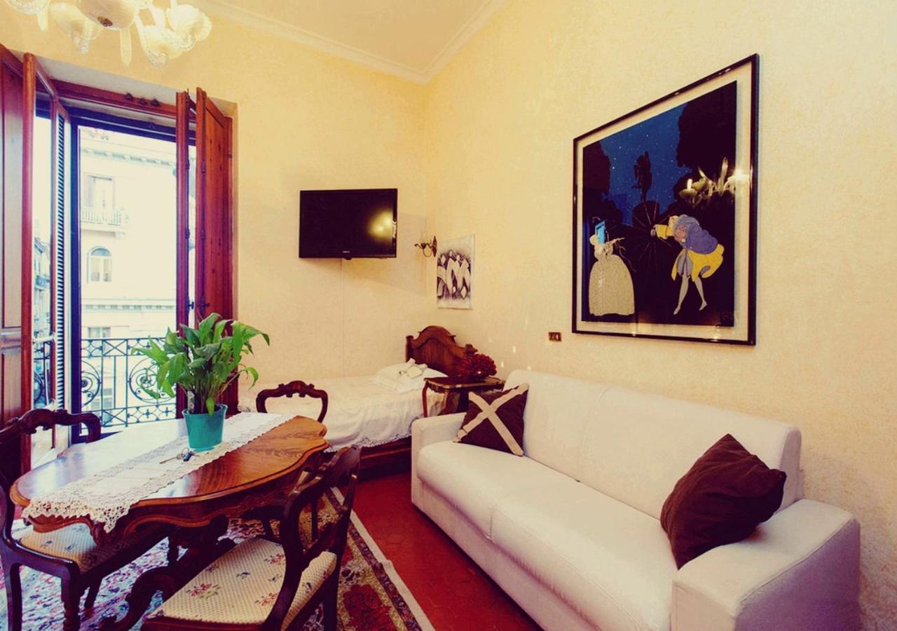 Atmosfere Del Centro Storico Naples