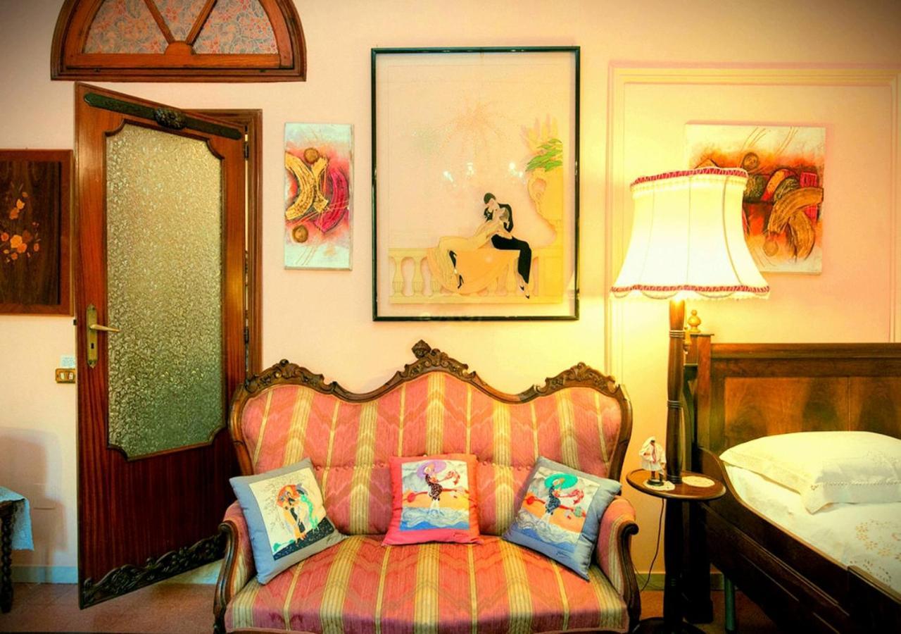 Couette-café Atmosfere Del Centro Storico Naples