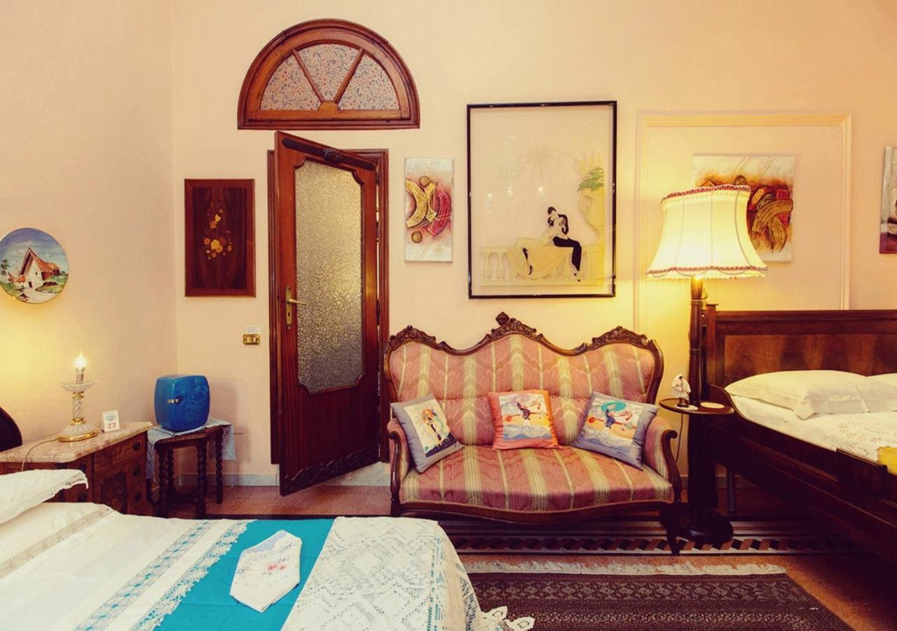 Couette-café Atmosfere Del Centro Storico Naples