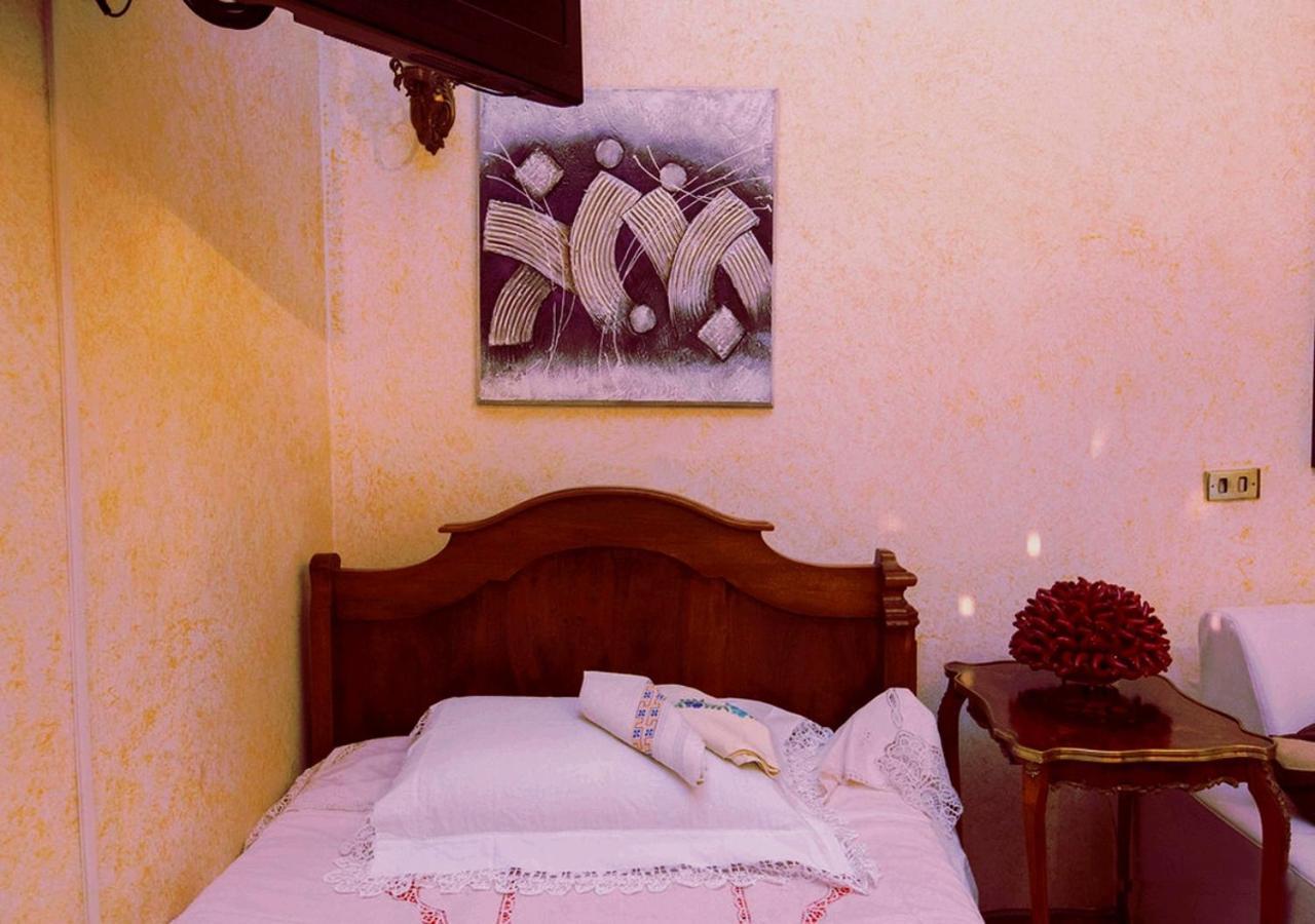 Atmosfere Del Centro Storico Bed & Breakfast Napels